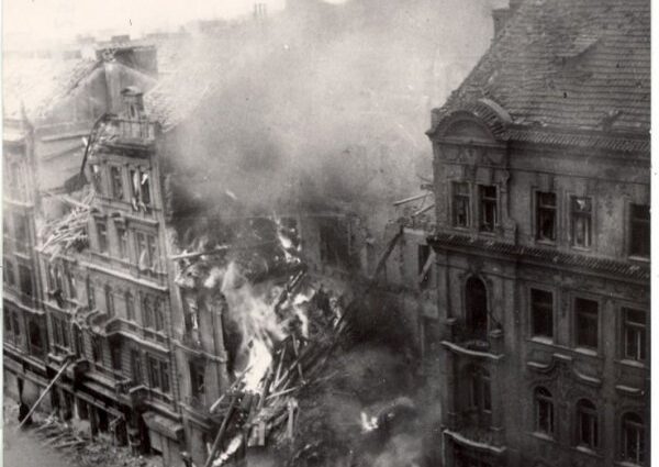 Bombardovani-Prahy-600x425.jpg