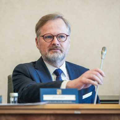 www.vlada.cz