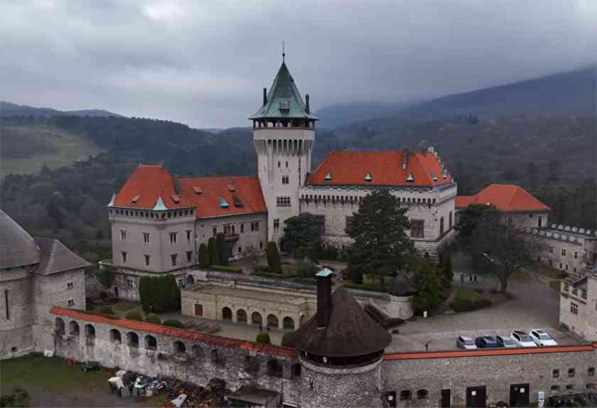 www.slovenskoveciverejne.com